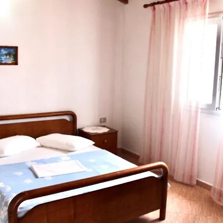 Portokali Hotel *