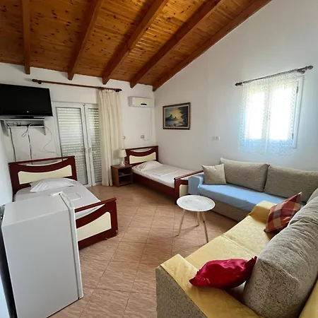 Hotel Portokali *