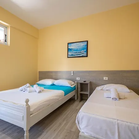 Portokali Hotel *