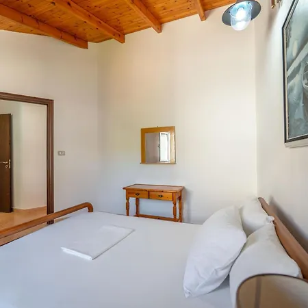 Portokali Hotel *