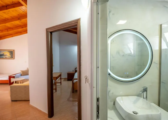 Hotel Portokali Himara